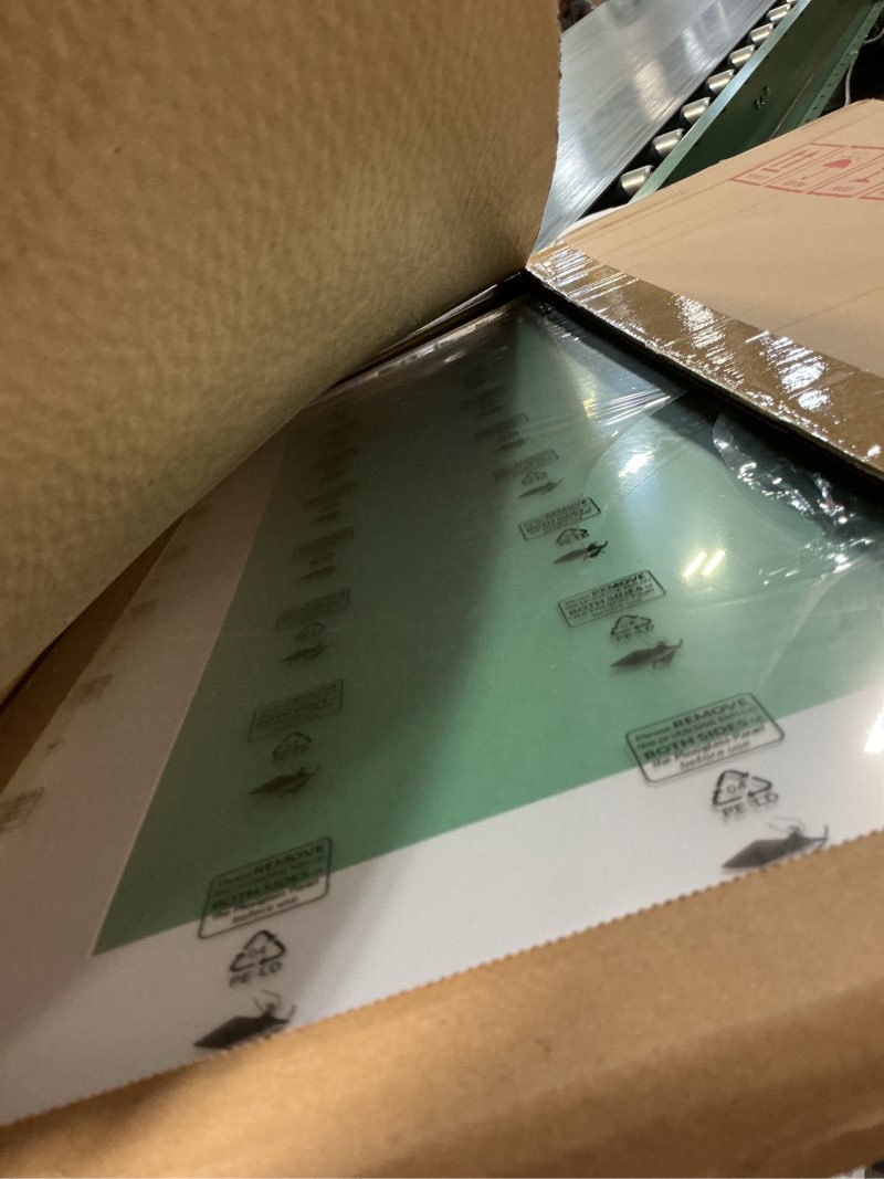 Condition photo showing Good Condition for 22x28 picture frame gold poster frame,display pictures 18x24 with mat or 22x28 without mat, stable and sturdy frame and polished plexiglass, horizontal and vertical format of the walls 22x28 gold