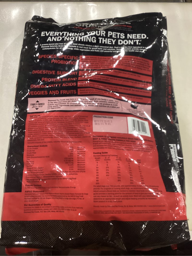 Condition photo showing New/Like New for Diamond Naturals Grain Free Real Meat Recipe Premium Dry Dog Food With Real Pasture Raised Beef 28Lb Beef & Sweet Potato 28 Pound (Pack of 1)