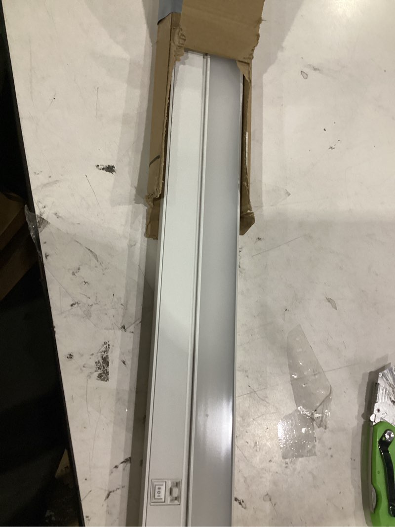Condition photo showing Good Condition for (not tested)lagom 40\" direct wire dimmable led under cabinet lights, selectable 2700k/4000k/5000k, selectable brightness, white finish, uc0140wh27