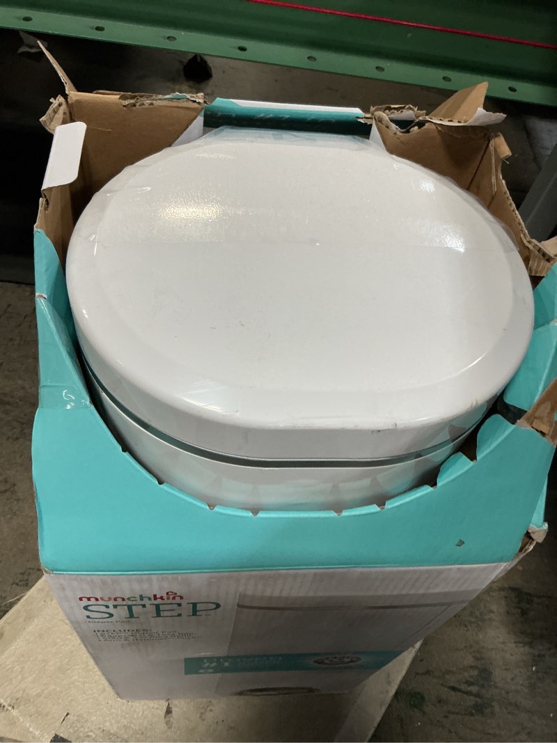 Condition photo showing Good Condition for munchkin® step™ diaper pail powered by arm & hammer, #1 in odor control, award-winning, includes 1 snap, seal & toss™ bag, 1 starter refill ring, and 1 puck™ baking soda cartridge
