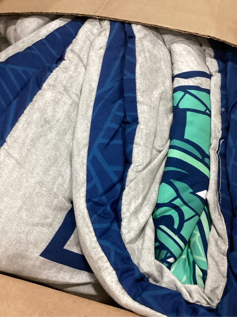 Condition photo showing As Is for Jay Franco Harry Potter Stand Together 5 Piece Twin Size Bed Set - Includes Comforter & Sheet Set - Super Soft Kids Bedding Fade Resistant Microfiber (Official Harry Potter Product) Twin Gray - Harry Potter