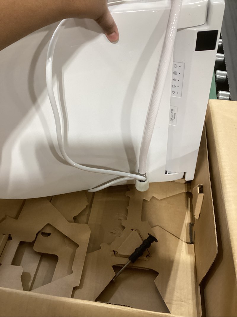 Condition photo showing Good Condition for TOTO® WASHLET® C5 Electronic Bidet Toilet Seat with PREMIST and EWATER+ Wand Cleaning, Round, Cotton White - SW3083#01 Cotton White C5Round
