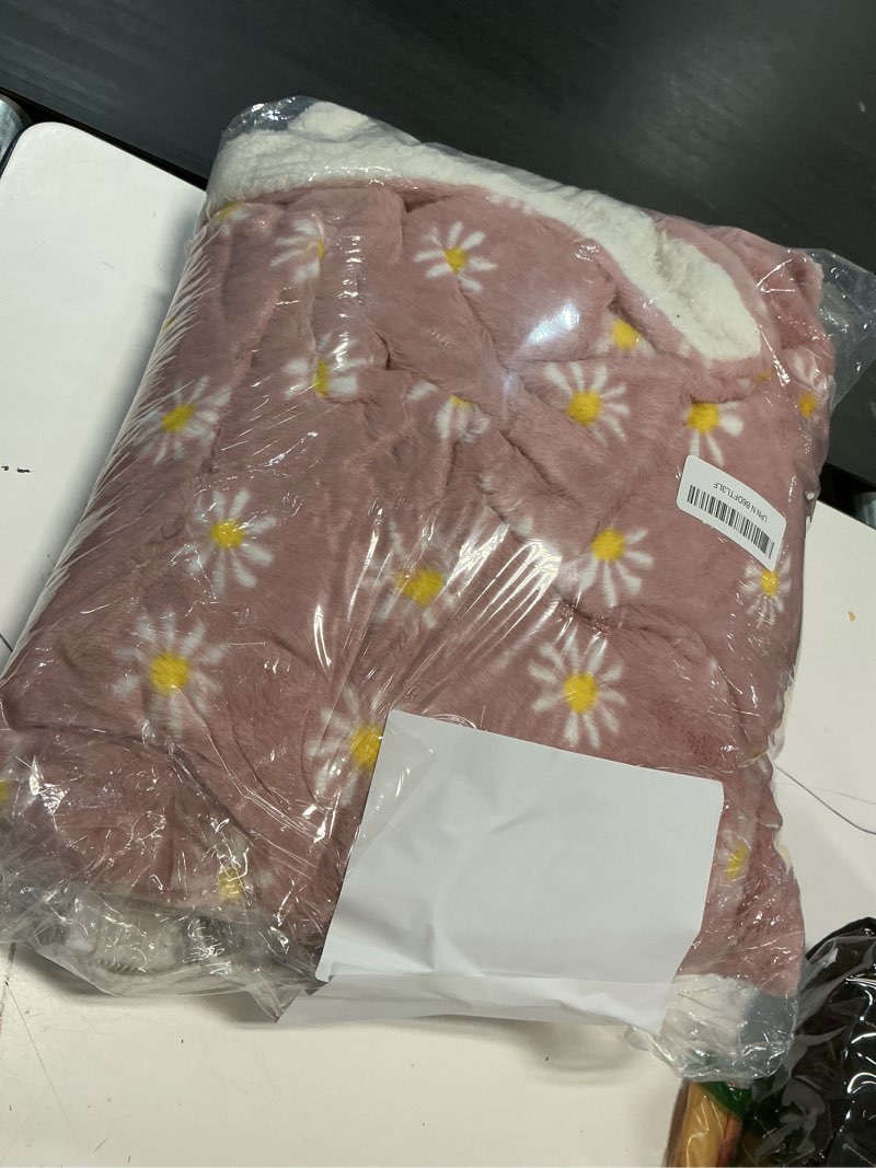 Condition photo showing As Is for goqo tomo electric heated blanket 50" x 60" throw blanket with 12 heating levels for home office use pink flower - f50