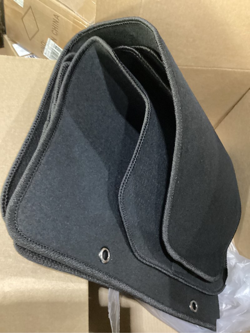 Car rug set black 4 peice