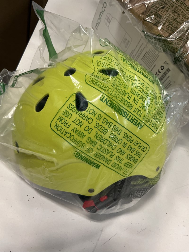 Condition photo showing Good Condition for Kids Bike Helmet Set, Adjustable Toddler Helmet for Ages 2-3-5-8-14 Kids with Knee, Elbow & Wrist Pads | Multi-Sport Helmet for Skateboard Cycling Scooter Rollerblading Small:18.9''-21.3'' / 2-8 year GREEN-1