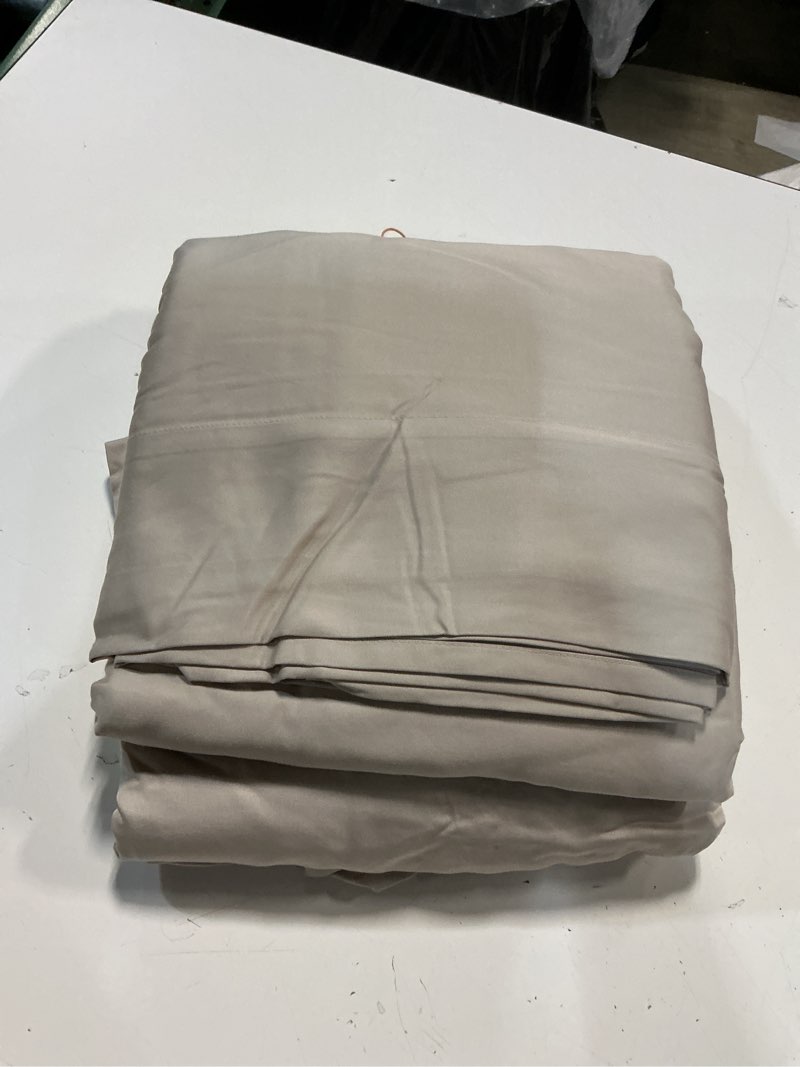 Condition photo showing Good Condition for quince bamboo sheet  sand  set 4 king 