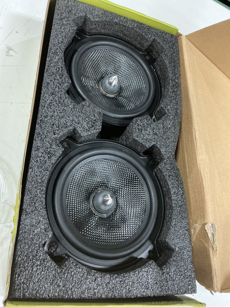 Condition photo showing Good Condition for upgrade 5.25" car speakers 300w peak power - high-performance carbon fiber cone woofers, bullet head