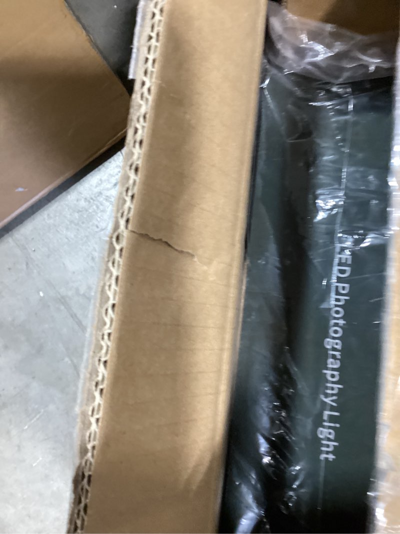 Condition photo showing New/Like New for neewer 2 pack bi color 660 led video light and stand kit: (2) 3200-5600k cri 96+ dimmable light with u bracket and barndoor, (2) 75 inches light stand for studio photography, video recording (black) nl660 (2 pack)