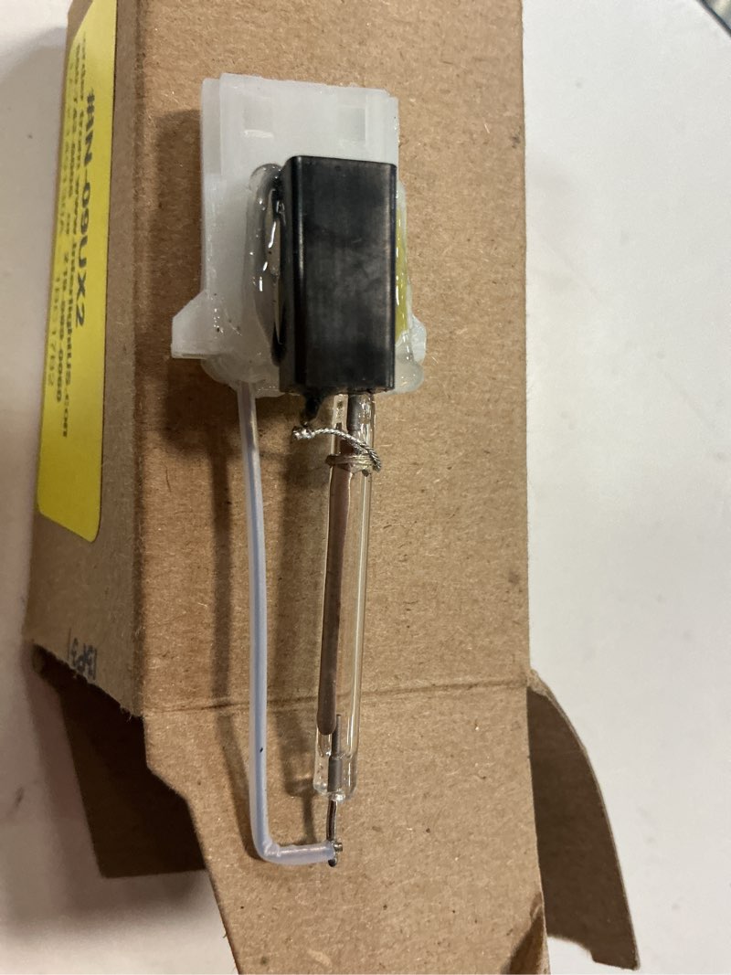 Condition photo showing Good Condition for technical precision 120v rodent repellent for evictor strobe light 10k | attic · pest control · car engines · squirrel, raccoon, and rat deterrent