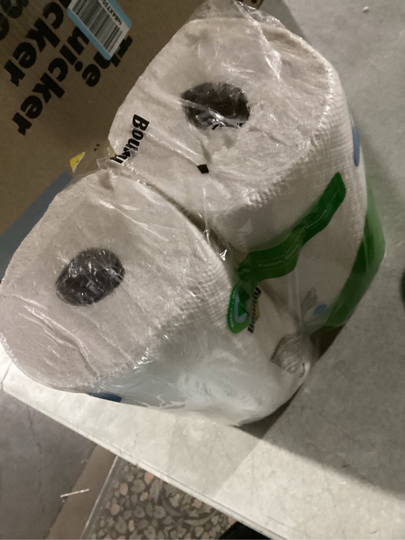 Condition photo showing New/Like New for bounty paper towels quick size, white, 2 family triple rolls = 6+ regular rolls