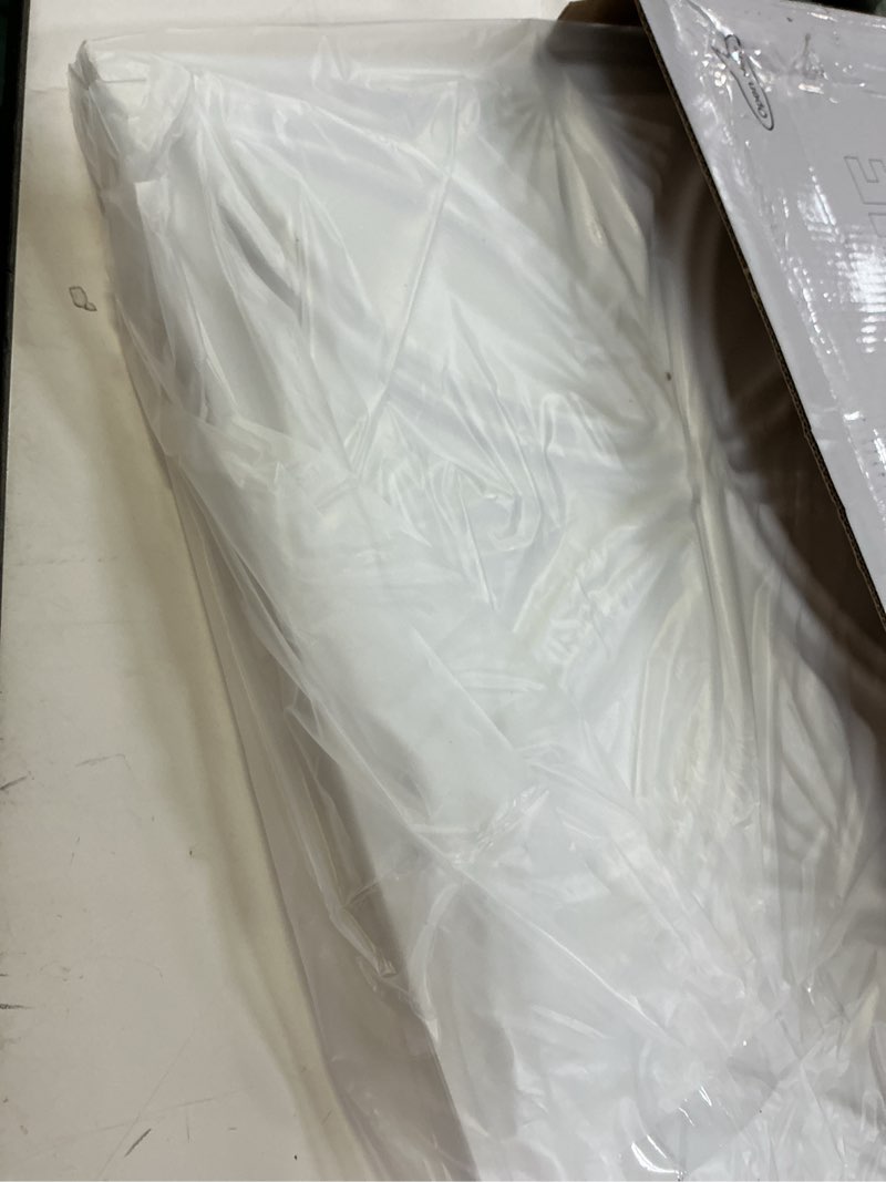 Condition photo showing New/Like New for art3d decorative pvc drop ceiling tile 2ft x 2ft in white,glue up ceiling panel 24 x 24in.12pcs 24*24 white 12