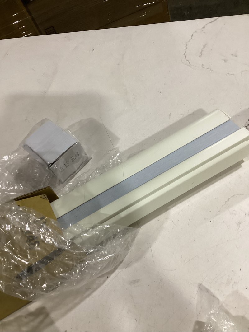 Condition photo showing As Is for (similar to )changshade blackout cordless cellular shades for windows,honeycomb blinds with thermal insulation,uv protection,child safe,privacy light control,easy to install?20\" w x 48\" h,white?