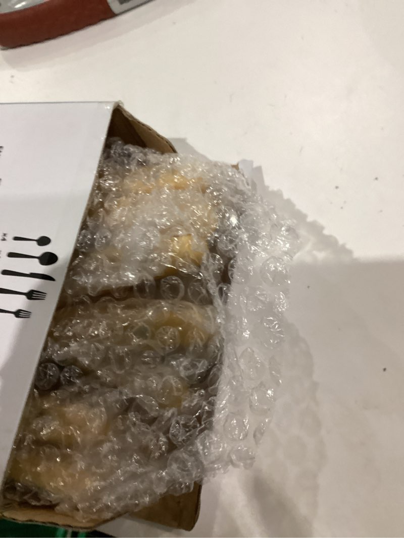 Condition photo showing As Is for ANNOVA Silverware Set, Retro/Rivet Colorful Stainless Steel Tableware Kitchen Flatware Set Utensils, Includes Dinner Knives, Forks, Spoons, Salad Forks & Dessert Spoons (Ginger Yellow, 20 Pieces) Ginger Yellow 20 Pieces