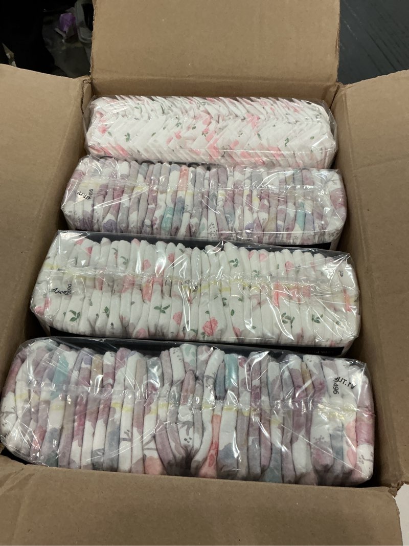 Condition photo showing New/Like New for The Honest Company Clean Conscious Diapers for Delicate Skin | Up to 100% Leakproof | Hypoallergenic, Fragrance Free | Girl Prints | Super Club Box, Size 2 (12-18 lbs), 124 Count (Prints May Vary) Size 2 (124 Count) Rose Blossom + Tutu Cute