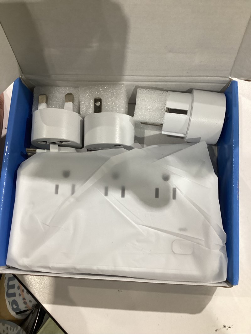 Condition photo showing Good Condition for us to europe travel adapter 220v to 110v voltage converter with 4.5a 6-port usb charging and uk/au/us/eu worldwide plug adapter