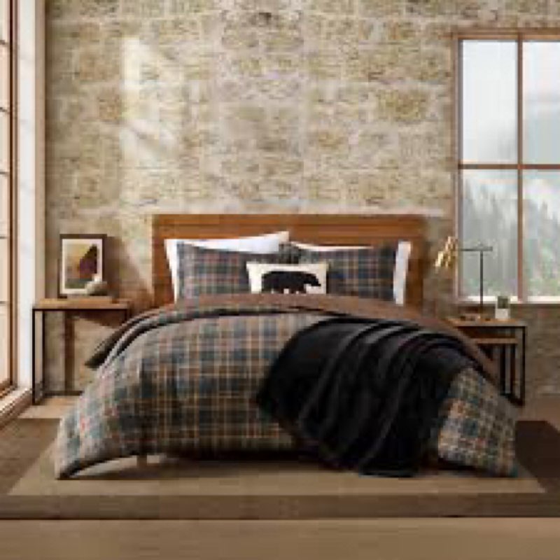 Eddie Bauer - Queen Comforter Set, Soft & Smooth Printed Bedding with Solid Reverse, 3 Piece Bed Set