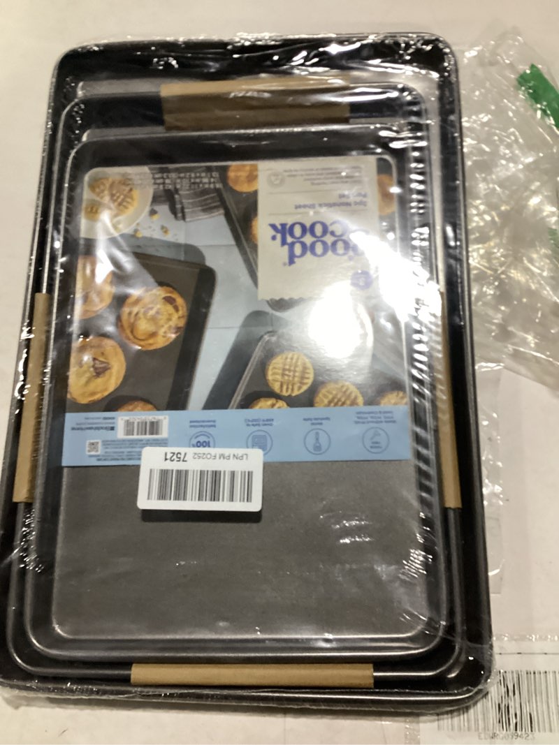 Condition photo showing New/Like New for GoodCook Everyday Nonstick Baking Sheet Set, 3 Pack Includes One Small, Medium & Large Pan Carbon Steel Construction Cookie Sheet Bakeware Set, Gray Assorted (3-Piece Set)