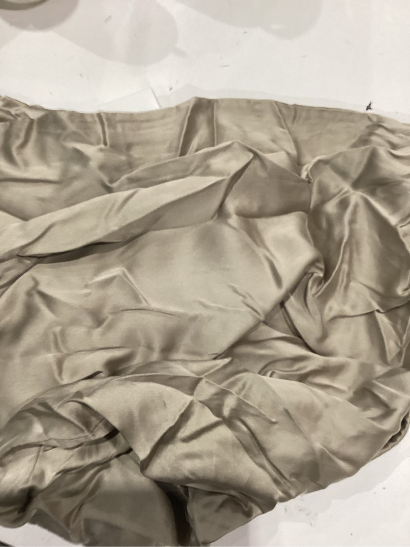 Condition photo showing As Is for zimasilk 100% pure mulberry silk pillow cases for hair and skin, soft, hypoallergenic & smooth, both sides grade 6a silk, with hidden zipper, gift for women men, 1pc (queen 20''x30'', taupe) taupe queen 20''x30''