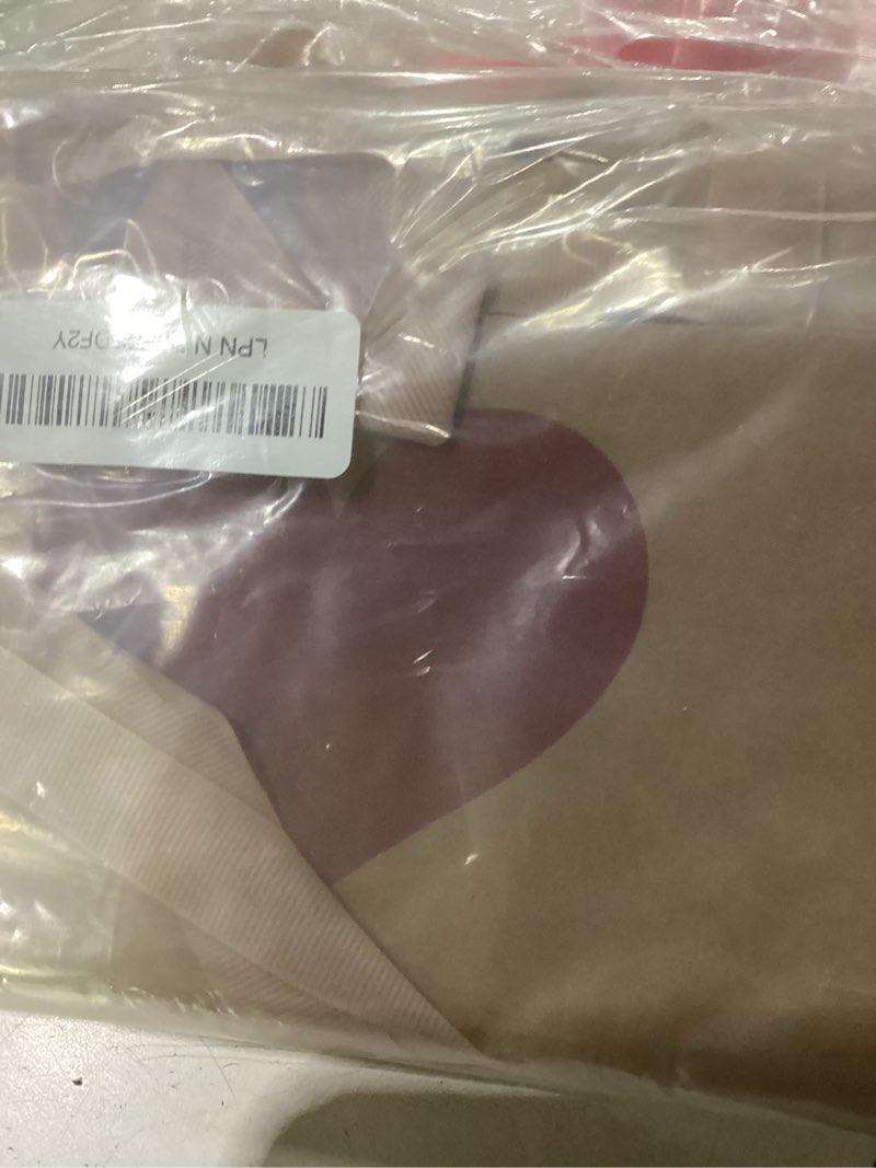 Condition photo showing As Is for Qinyoung 12 Pcs Red Heart Kraft Baskets for Gifts Empty Red Heart Gift Basket with Handles, Pull Bows, Cellophane Bags and Twist Ties for Spring Mother's Day Wedding Party Favor Supplies, 9.8 x 6.5'' Heart 4 Red