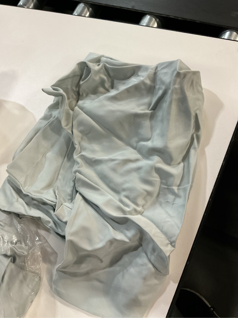 Condition photo showing Good Condition for bamboo pillowcase set, standard, mist