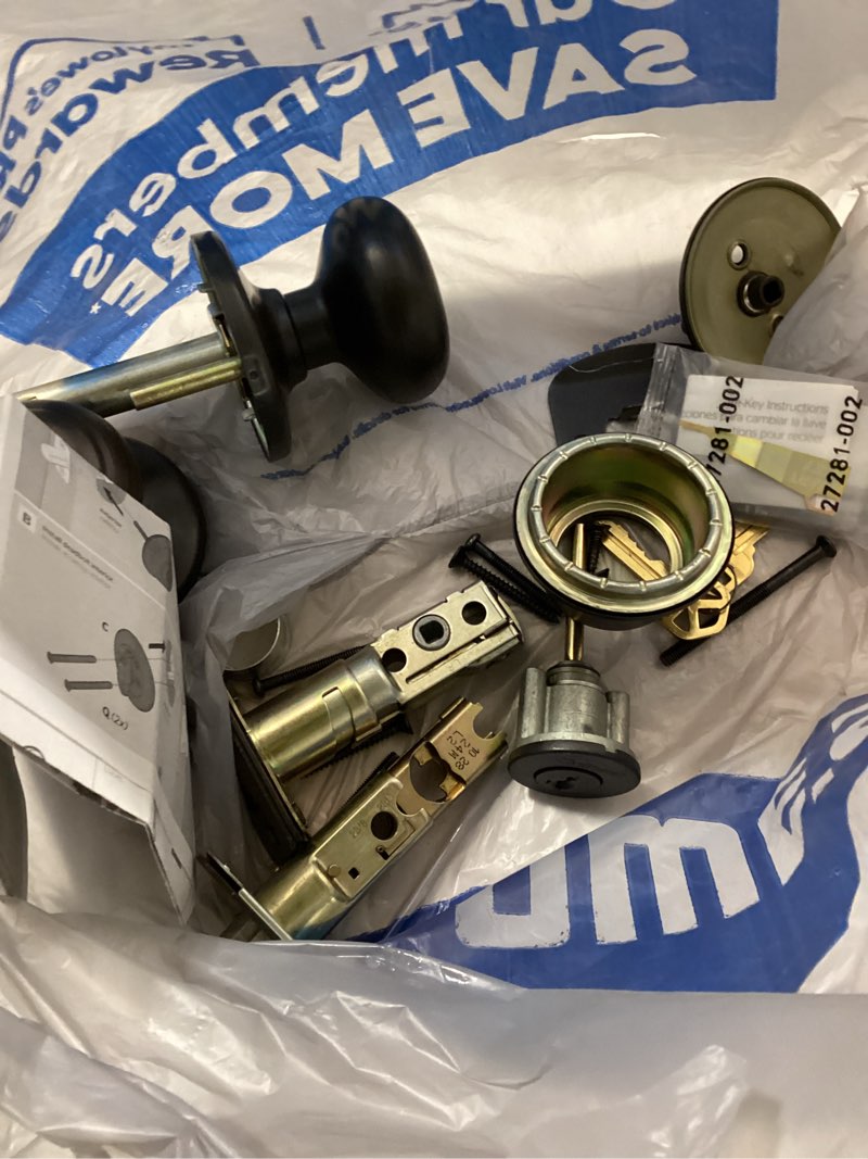 Condition photo showing Good Condition for kwikset smartkey security cove venetian bronze deadbolt and entry door knob kw1 2-3/4 in.