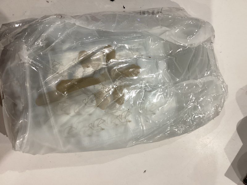 Condition photo showing Good Condition for Geelin 24 Pcs Clear Easter Baptism Gift Bags Bulk PVC Religious Christian Gift Bags with Handles Cro