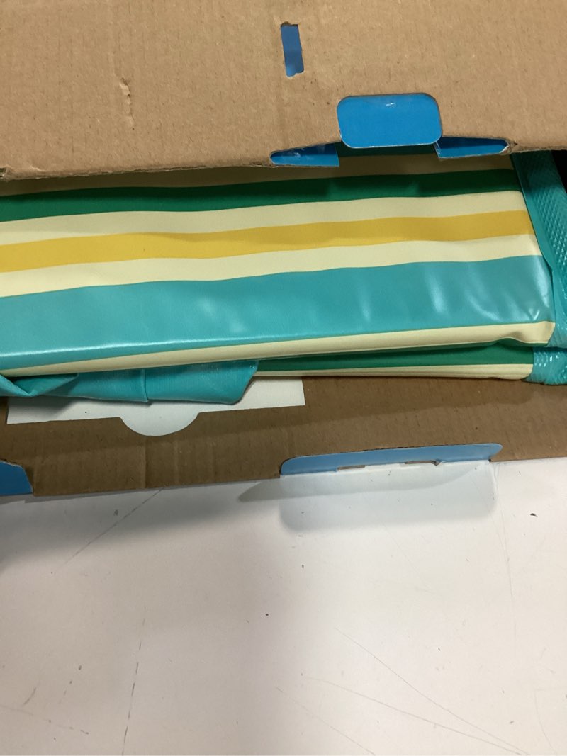 Condition photo showing Good Condition for vibrant life round collapsible pet pool, 39"