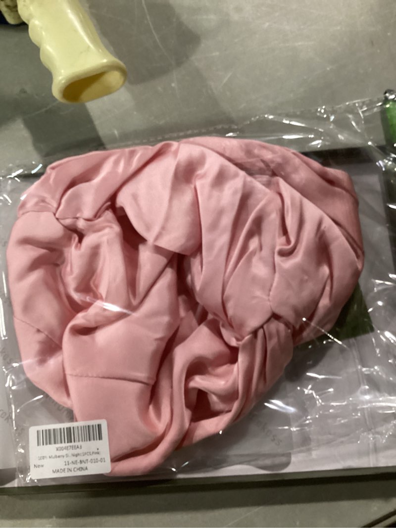 Condition photo showing Good Condition for 100% Mulberry Silk Bonnet for Sleeping Women, 22 Momme Grade-6A Double Layer Silk Hair Wrap With Elastic Band Stay On Head All Night(1PCS,Pink)