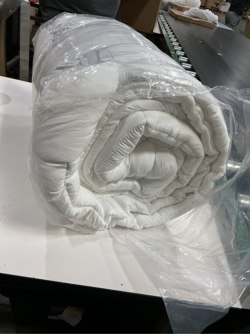 Condition photo showing Good Condition for Ultra Soft King Mattress Topper - Cloud-Like Mattress Pad for Back Pain Relief - Breathable Cooling Material for Hot Sleepers, White White King
