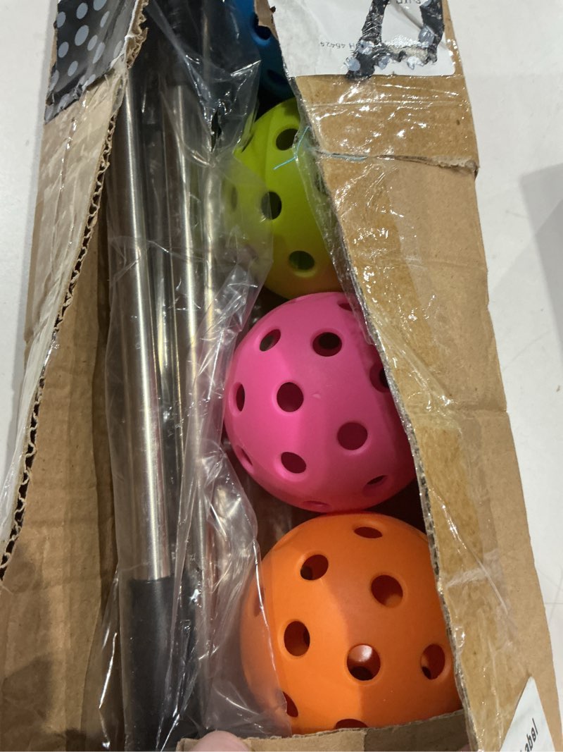 Condition photo showing Good Condition for backyard game golf 2 clubs and 5 balls suitable for 9/6/3 hole backyard game golf yard practice outdoor indoor golf gifts 2 golf clubs+5 golf balls