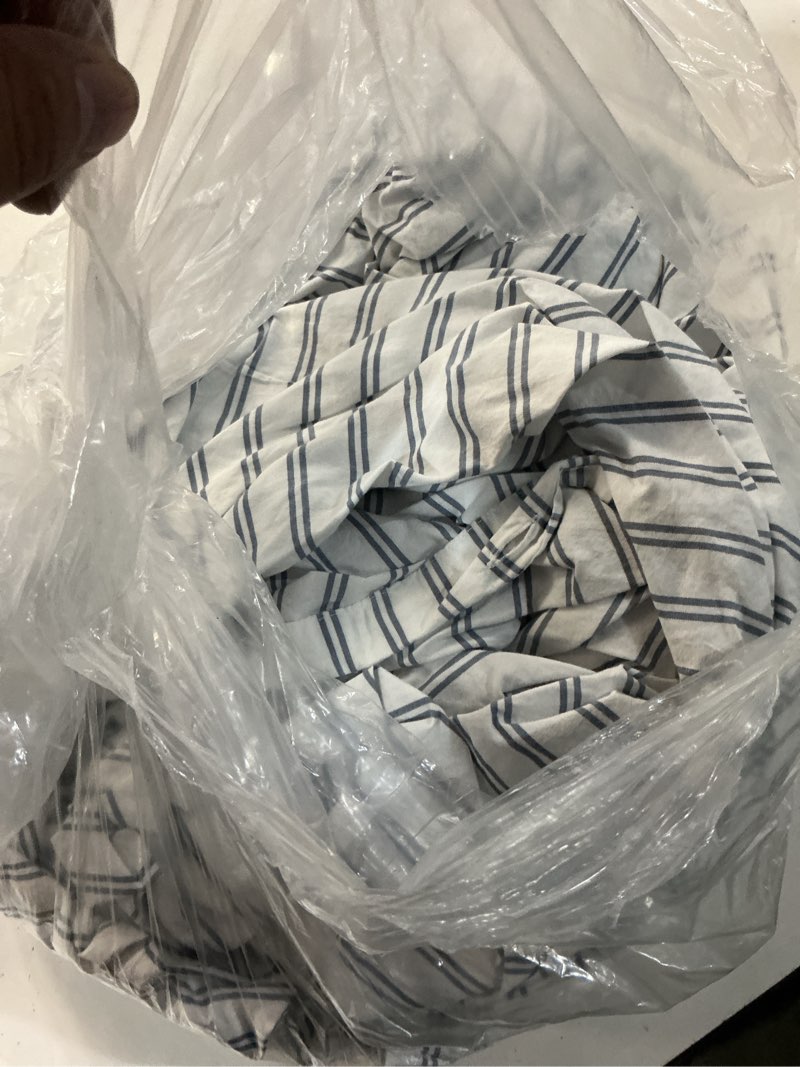Condition photo showing Good Condition for organic crisp percale duvet cover set, twin, double stripe mineral