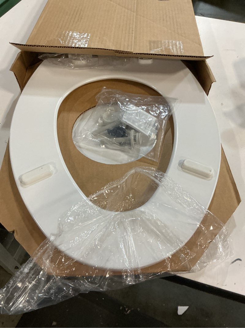 Condition photo showing Good Condition for bemis 1500ec 390 lift-off wood elongated toilet seat, cotton white (pack of 1)
