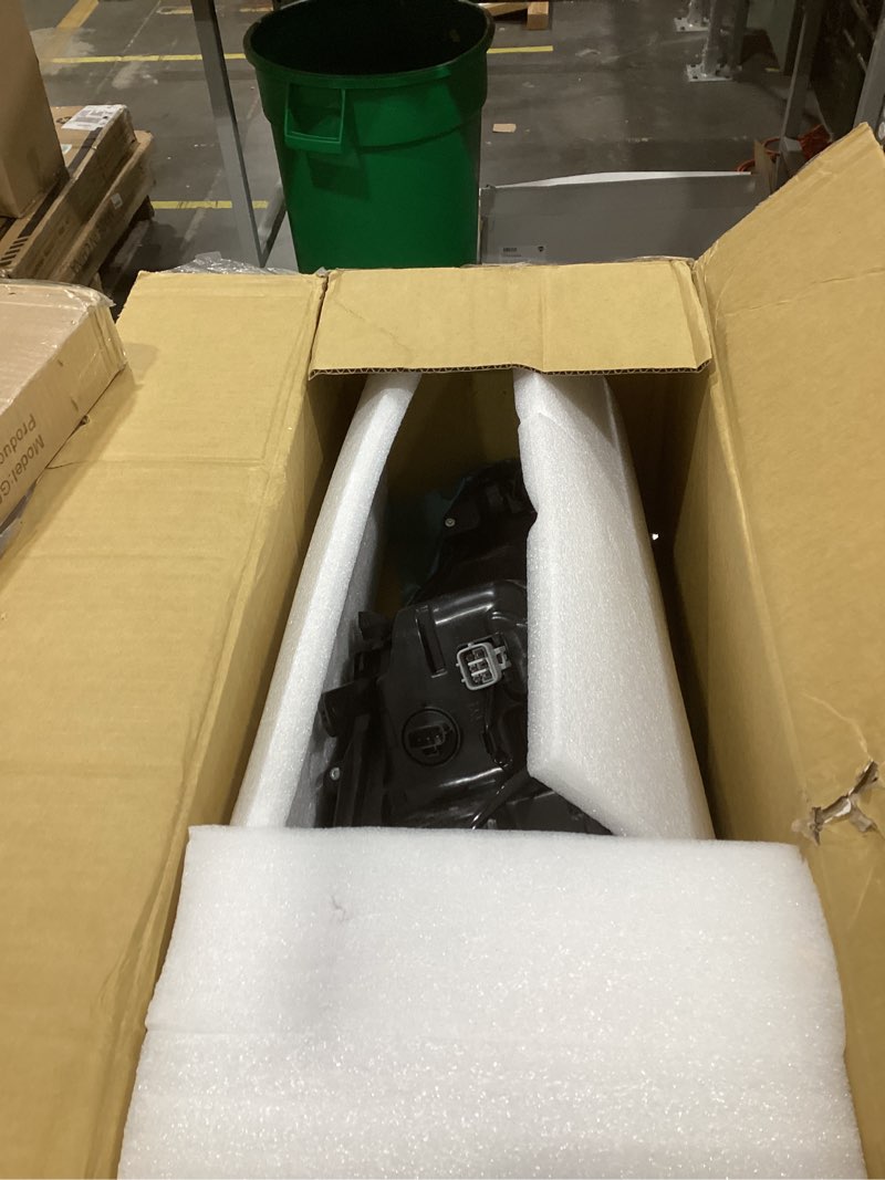 Condition photo showing Good Condition for labwork Headlights Assembly Replacement For Toyota Camry L/LE/SE 2018 2019 Projector Headlamp Right Passenger Side