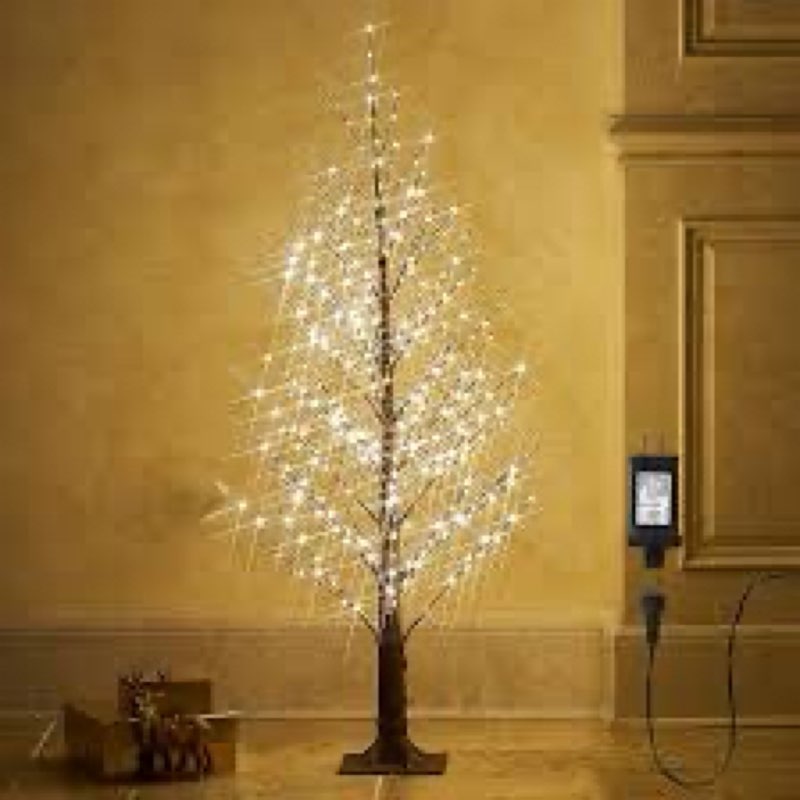 HipTree 4ft Lighted Gold Christmas Tree with 650 Led Fairy Lights, Twinkle Light Christmas Birch Alp