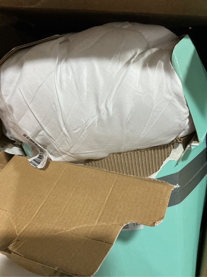 Condition photo showing Good Condition for chixpace dual layer 4 inch memory foam mattress topper twin | 2 inch gel memory foam and 2 inch pillow top mattress pad cover, 7-zone egg crate & 2-in-1 design (white) white twin
