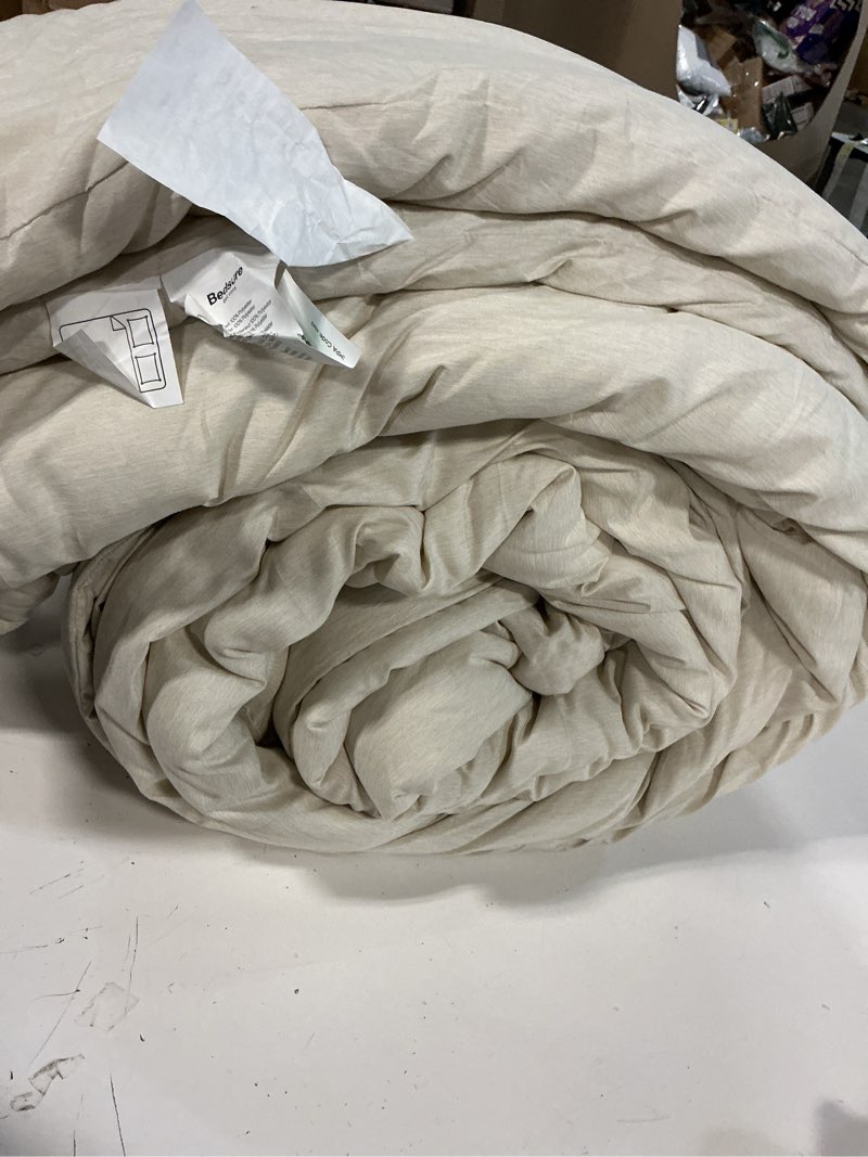 Condition photo showing Good Condition for Bedsure Oversized King Comforter Set - Beige Soft Bedding for All Seasons, Cationic Dyed Bed Set, 3 Pieces, 1 Oversized King Size Comforter (120"x98") and 2 Pillow Shams (20"x36"+2") Oversized King 05 - Beige