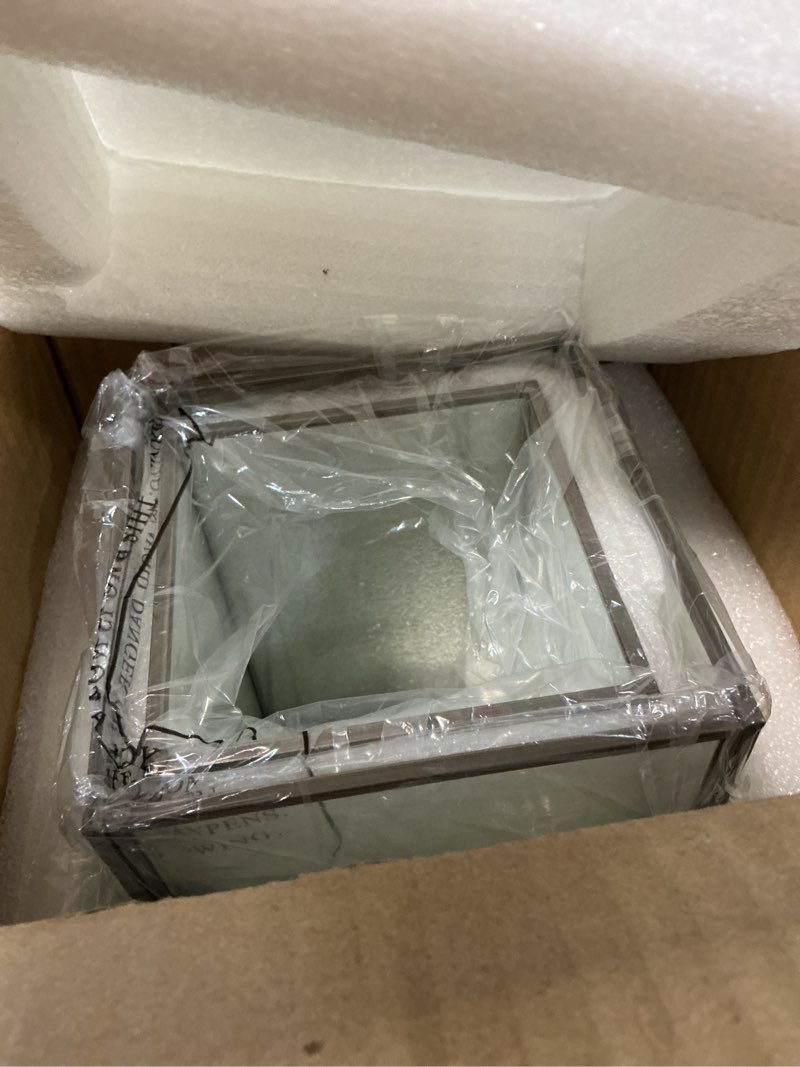 Condition photo showing New/Like New for set of 3 square glass hurricane candle holders, clear glass framed in vintage brass, pefect for spa, hotel, festival, home decoration,(bronze fram finsh) set of 3 clear