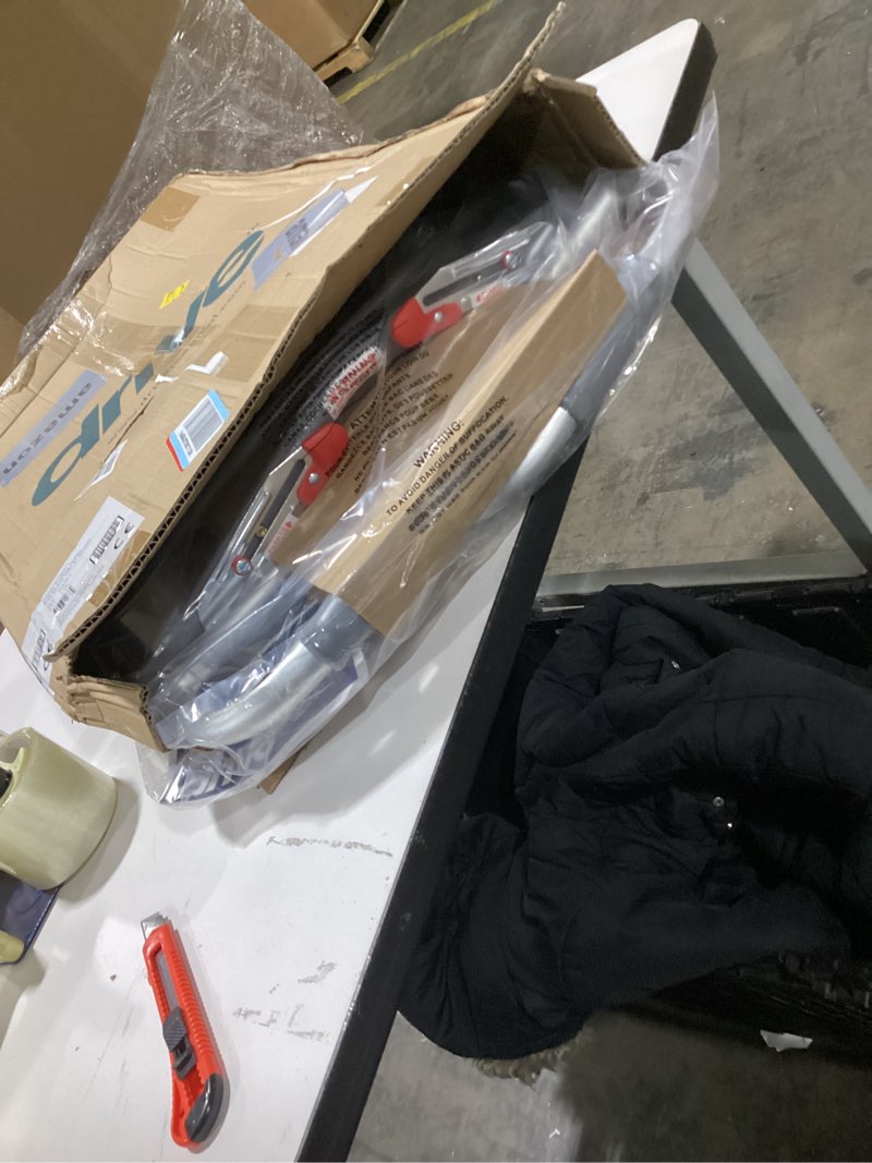 Condition photo showing Good Condition for Walker Adlt 2but w/5 whl.1/ea