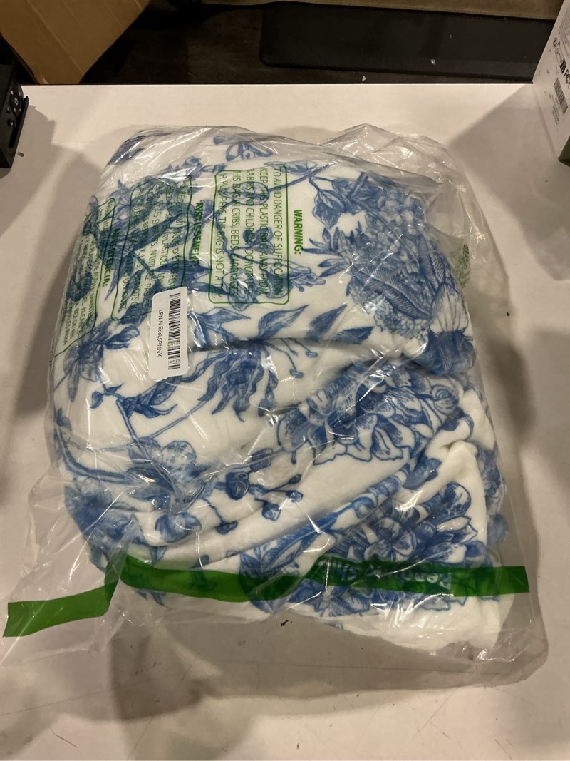 Condition photo showing Good Condition for horaldaily spring summer flannel blanket throw, blue hand-drawn flowers soft fuzzy plush cozy fleece blankets for couch sofa bed lounging, ideal gifts for kids adults self, 60x80 blue white twin(60x80”)