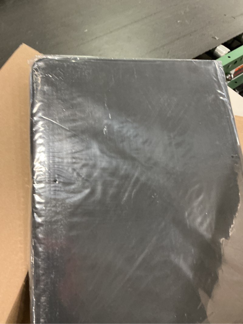 Condition photo showing New/Like New for GrinOwl 16 Pocket Toploader Binder, Holds 640 Top Loaders, Large Toploader Card Binder with Sleeves for Cards in 3" x 4" Toploaders 16-Pocket Black