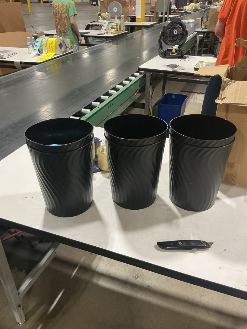Condition photo showing Good Condition for ygjt small trash can, 6 pack 1.8 gallons bathroom trash can, slim waste basket, round garbage can, plastic trash bin for kitchen, dorm, bedroom, office, living room, study, compact spaces(black)