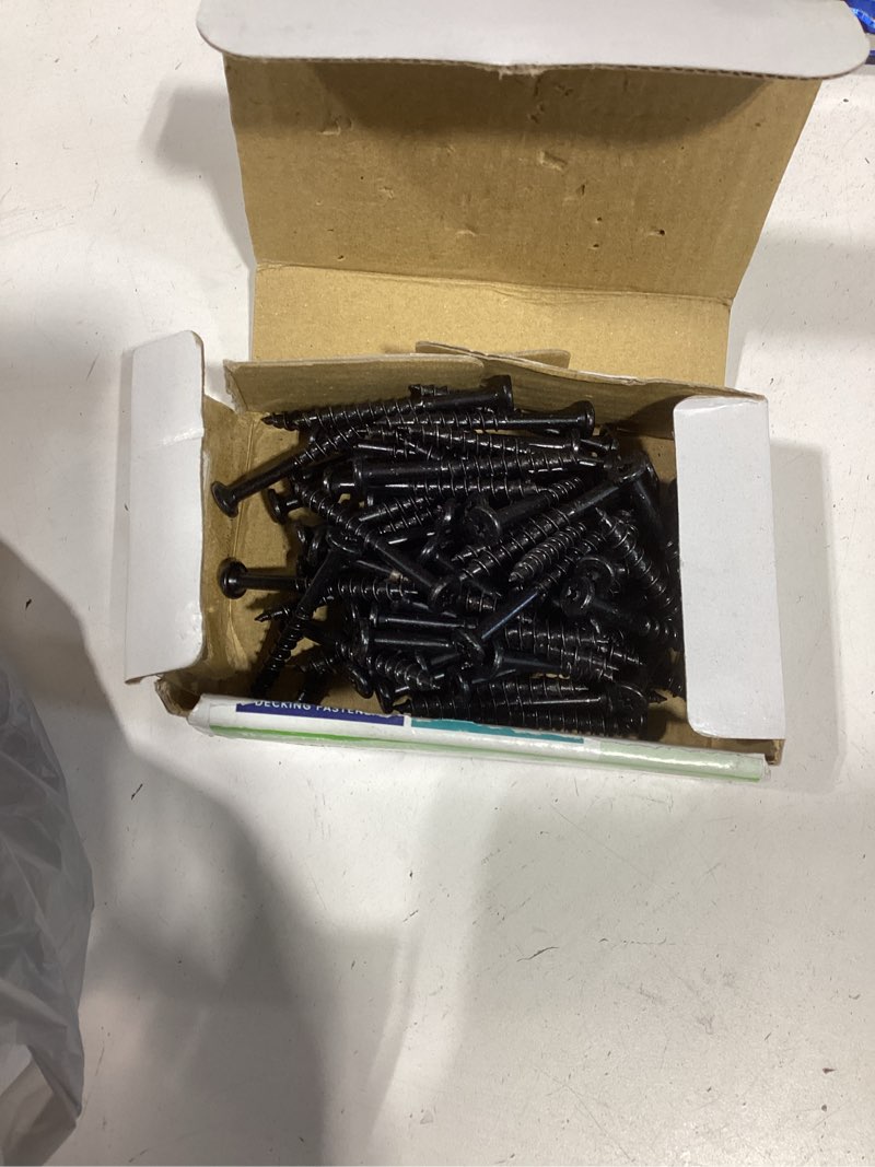 Condition photo showing Good Condition for trex #10 x 2-in composite deck screws ( 75 -per box )