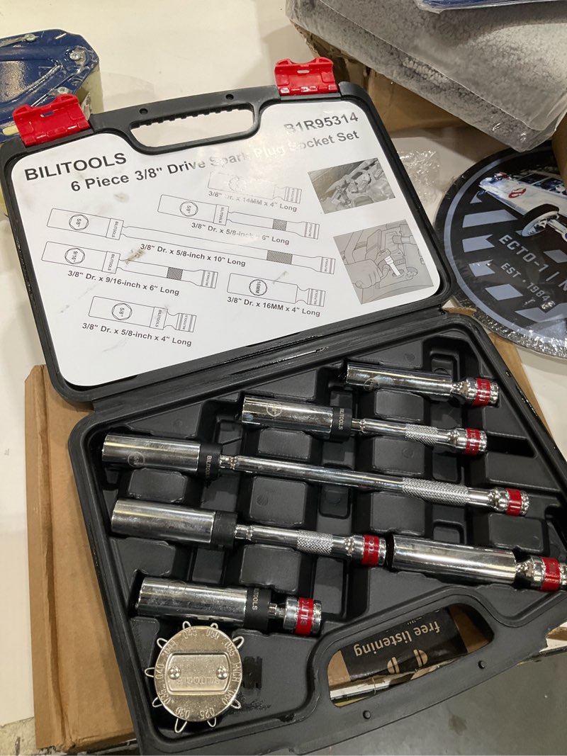 Condition photo showing New/Like New for BILITOOLS 6 Piece 3/8-Inch Drive Magnetic Swivel Spark Plug Socket Set-includes 9/16-Inch, 5/8-Inch, 14mm, 16mm Socket & 3/8-inch Drive with 6-Point and 12-Point, CR-V 6pc?9/16", 5/8", 14mm, 16mm)