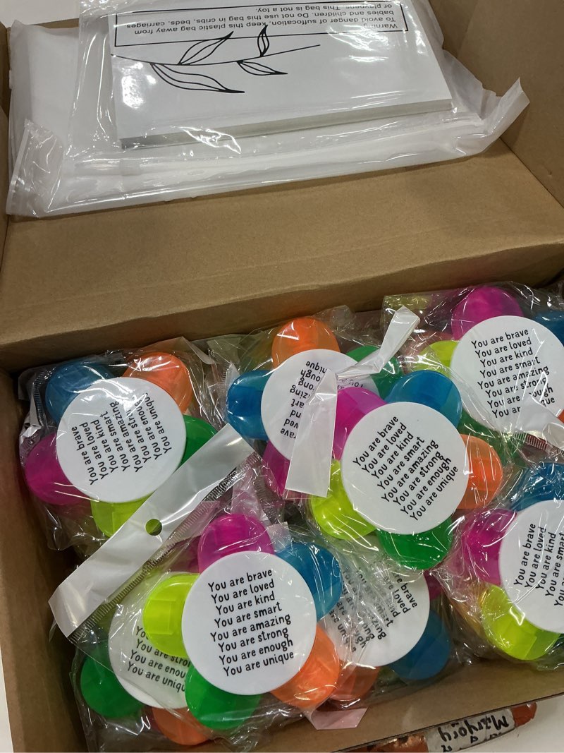 Condition photo showing New/Like New for amazingspark 24 sets petals flower highlighters gifts 5 in 1 fluorescent pens with motivational cards gift bags for weclome back frist day (brave)