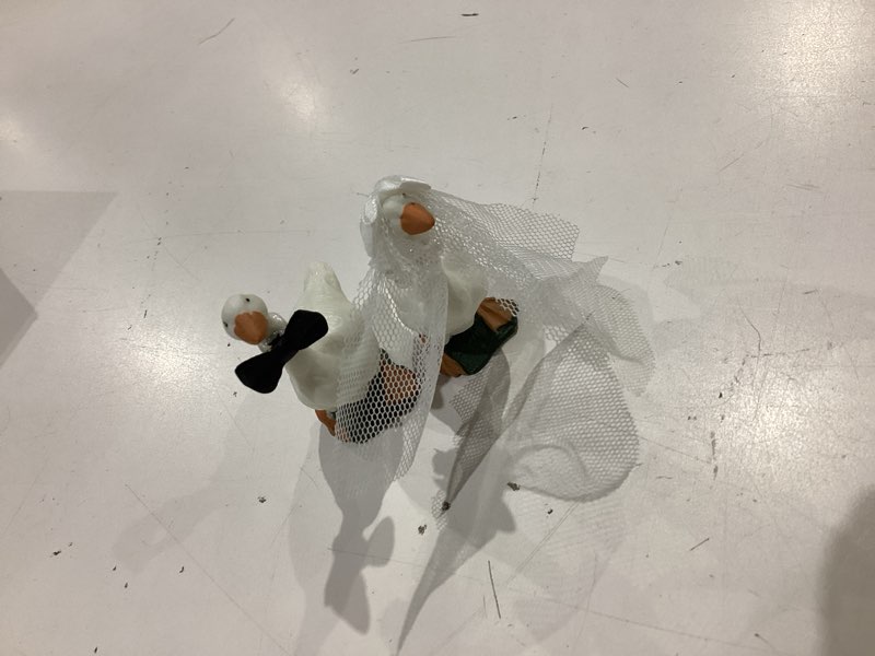 Condition photo showing Good Condition for honeydak goose couple wedding cake topper handmade goose figurines animals figures decoration for wedding cake ornament, bride & groom engagement anniversary, funny couple statue desk decoration whimsical