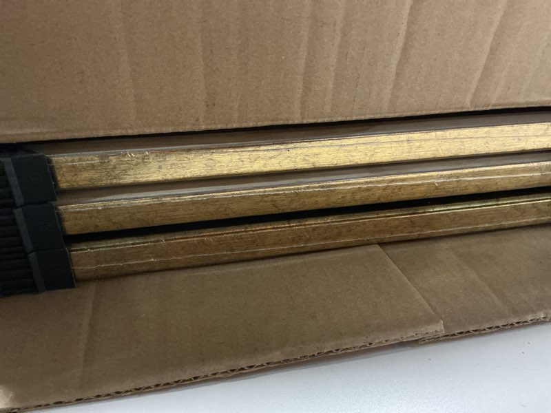 https://lotting-media.assets.bidfta.com/lotting_f6e1ce40-a454-4773-a743-df365fae3429