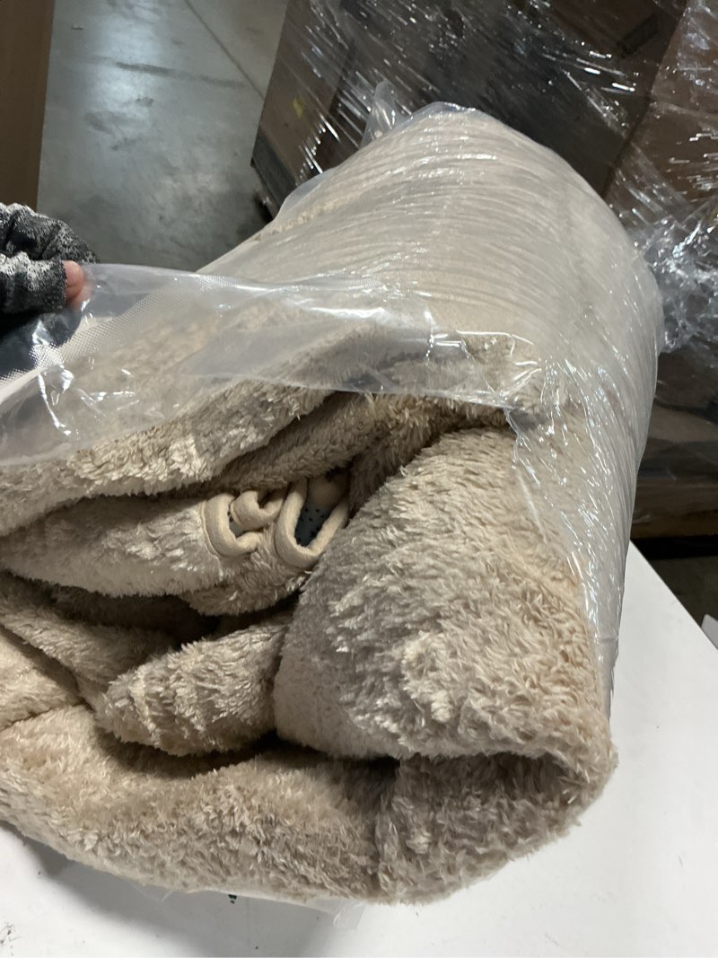 Condition photo showing As Is for Large Ultra Soft Modern Area Rugs for Living Room Bedroom, 7x10 Feet Beige Thickened Memory Foam Indoor Solid Minimalist Carpets, Non-Slip Comfy Rug for Boys Girls Nursery Room Home Decor 7' x 10' (Rectangular) Beige