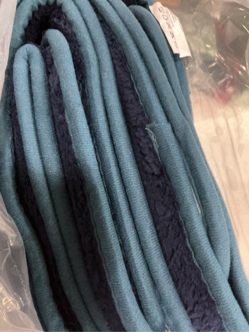 Condition photo showing New/Like New for modern hallway runner rug, 2x6 rug runners for kitchen, navy blue washable long runner rugs for hallways, soft indoor carpet for bedroom bedside, non-slip memory foam rugs for entrance room décor navy blue 2' x 6' (runner)