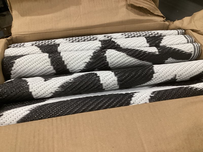 Condition photo showing Good Condition for outdoor rug 5x8 ft waterproof, reversible outdoor plastic straw rug for patios clearance, outdoor area rug carpet rv mat for camping backyard deck porch black&white-flowers 5x8ft