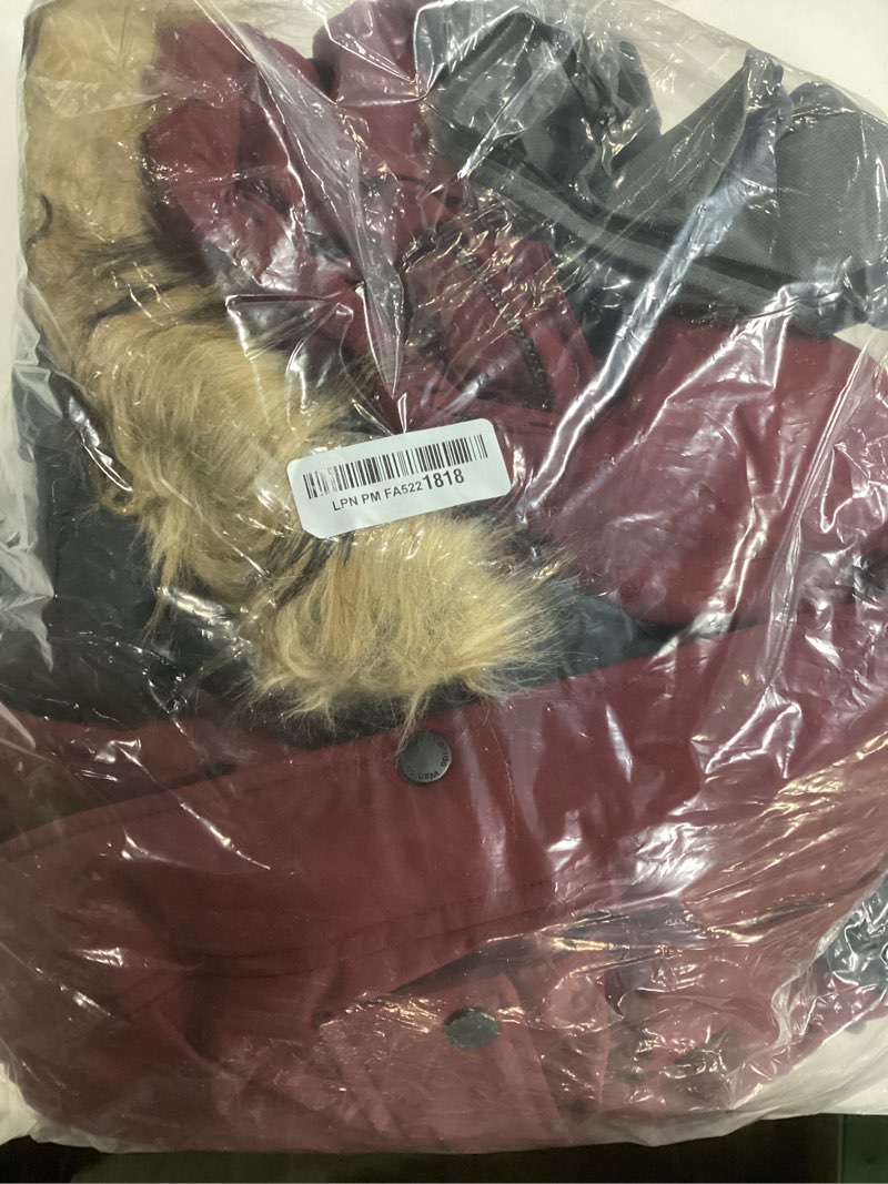 Condition photo showing New/Like New for wantdo Women's Quilted Winter Coat Warm Puffer Jacket Thicken Parka with Removable Hood Large Wine Red